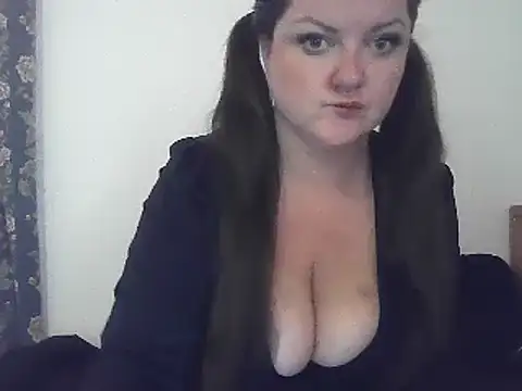 Snapshot of LacyLouxxx chatting on December 2024 10:57:01 AM LacyLouxxx online show from December 2024 10:57:01 AM