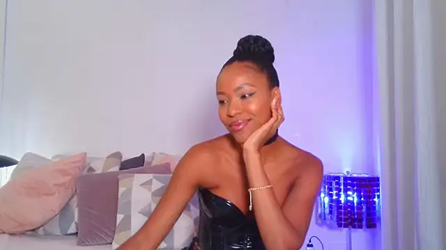 Snapshot of JuliaMartini chatting on March 2026 12:11:01 PM JuliaMartini online show from March 2026 12:11:01 PM