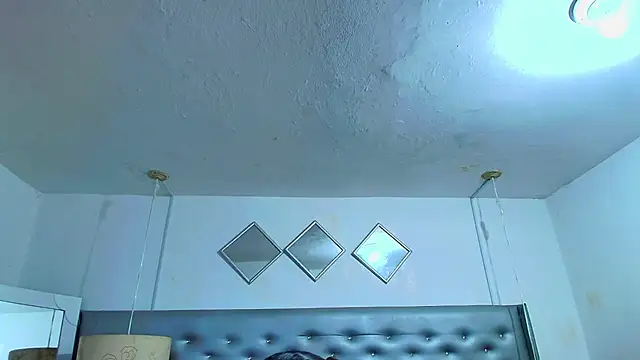 EileenBenzon online show from March 2026 03:33:01 PM