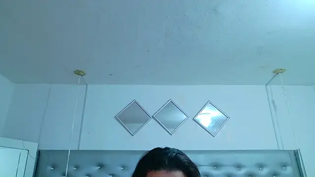 EileenBenzon online show from April 2026 02:08:02 PM
