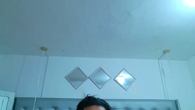 EileenBenzon online show from April 2026 03:14:01 PM