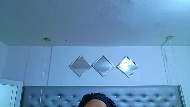 EileenBenzon online show from April 2026 01:59:01 PM