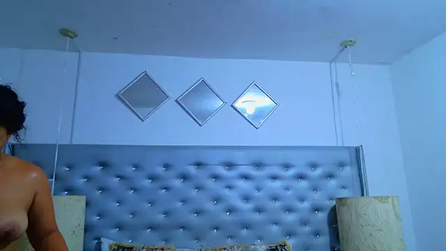 EileenBenzon online show from July 2026 03:04:02 PM