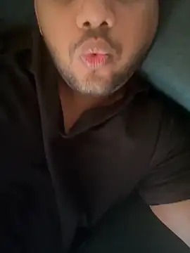 Snapshot of ved240 chatting on October 2025 09:43:02 AM ved240 online show from October 2025 09:43:02 AM