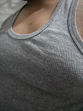 Snapshot of ved240 chatting on December 2025 05:35:02 AM ved240 online show from December 2025 05:35:02 AM