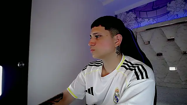 Brayan lopezz online show from April 2026 03:44:01 AM