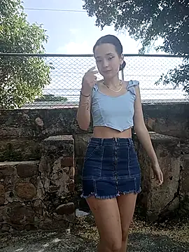 sweet outdoor charm online show from December 2025 02:12:02 PM