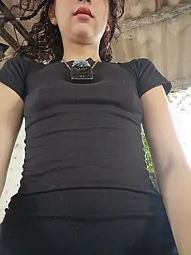 sweet outdoor charm online show from July 2026 02:37:02 PM