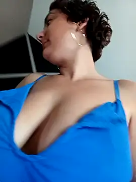 Snapshot of Nell-X chatting on October 2025 08:22:01 AM Nell-X online show from October 2025 08:22:01 AM