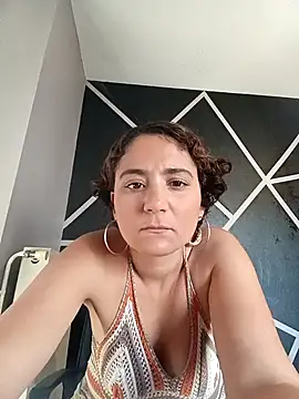 Snapshot of Nell-X chatting on October 2025 08:33:02 AM Nell-X online show from October 2025 08:33:02 AM