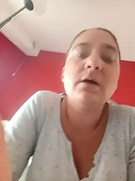 Snapshot of Nell-X chatting on October 2025 11:11:01 AM Nell-X online show from October 2025 11:11:01 AM