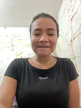 Snapshot of Rousse_blue chatting on December 2024 05:45:02 PM Rousse blue online show from December 2024 05:45:02 PM