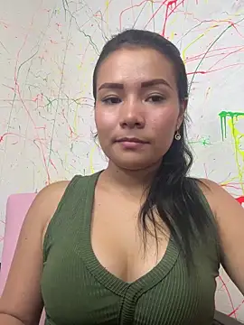 Snapshot of Rousse_blue chatting on January 2025 03:26:01 AM Rousse blue online show from January 2025 03:26:01 AM