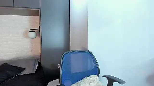 Edward max online show from March 2025 03:48:01 AM