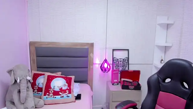 Snapshot of shelbystetson chatting on January 2025 11:22:01 AM shelbystetson online show from January 2025 11:22:01 AM