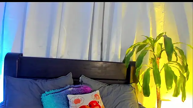 lanaa paul1 online show from January 2025 02:03:02 PM