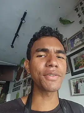 Reynold2608 online show from July 2026 08:52:02 PM