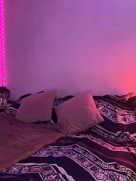 Nina-Chick777 online show from February 2025 08:42:02 AM