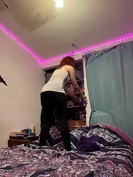 Nina-Chick777 online show from October 2025 01:28:01 AM