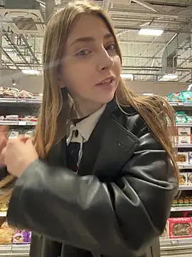 Snapshot of Sunny___Bunny chatting on February 2026 12:10:02 PM Sunny Bunny online show from February 2026 12:10:02 PM