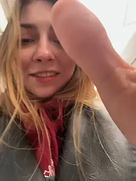 Snapshot of Sunny___Bunny chatting on February 2026 09:15:01 AM Sunny Bunny online show from February 2026 09:15:01 AM