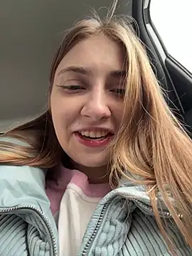 Snapshot of Sunny___Bunny chatting on February 2026 01:11:01 PM Sunny Bunny online show from February 2026 01:11:01 PM