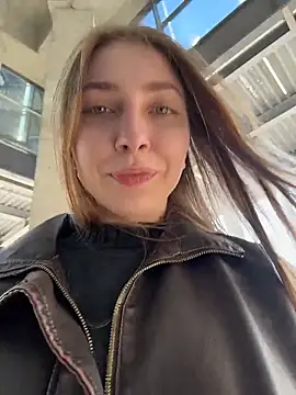 Sunny   Bunny online show from April 2026 01:05:02 PM