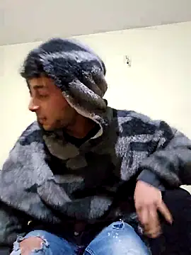 Iulianmarius12 online show from March 2026 08:45:02 PM