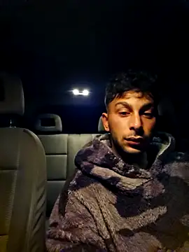 Iulianmarius12 online show from March 2026 10:35:01 PM