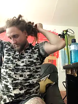 Ozomitro online show from October 2025 02:47:01 PM