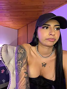 Hilary pinkk online show from May 2026 02:52:01 AM