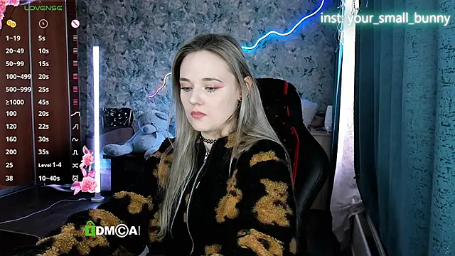 Snapshot of Your_small_bunny chatting on March 2026 07:15:01 AM Your small bunny online show from March 2026 07:15:01 AM