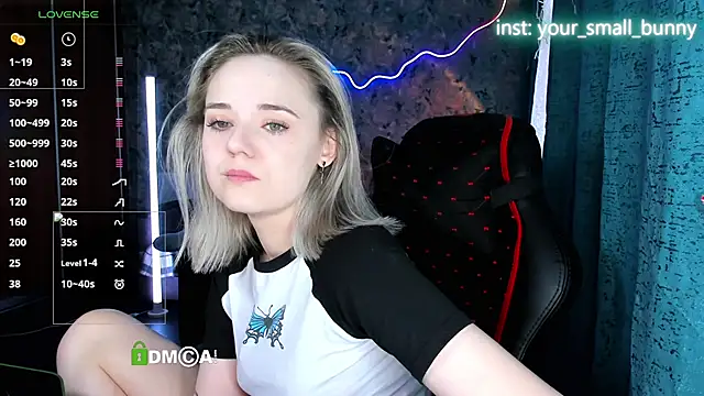 Snapshot of Your_small_bunny chatting on June 2026 02:03:01 AM Your small bunny online show from June 2026 02:03:01 AM
