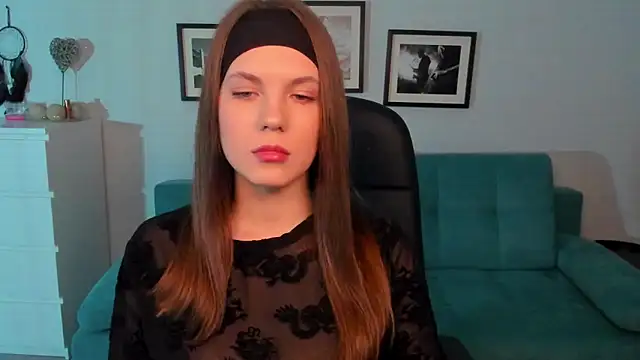 Snapshot of BellaSweetHeart chatting on January 2025 08:45:01 PM BellaSweetHeart online show from January 2025 08:45:01 PM