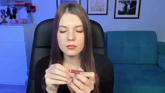 Snapshot of BellaSweetHeart chatting on March 2025 12:12:01 PM BellaSweetHeart online show from March 2025 12:12:01 PM