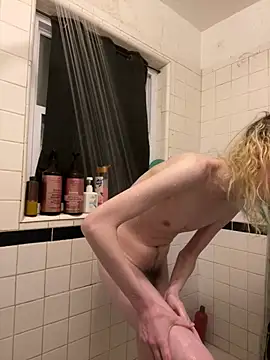 tallnerdyguy online show from February 2025 01:04:02 AM