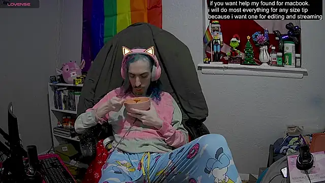 tallnerdyguy online show from February 2025 02:14:01 AM