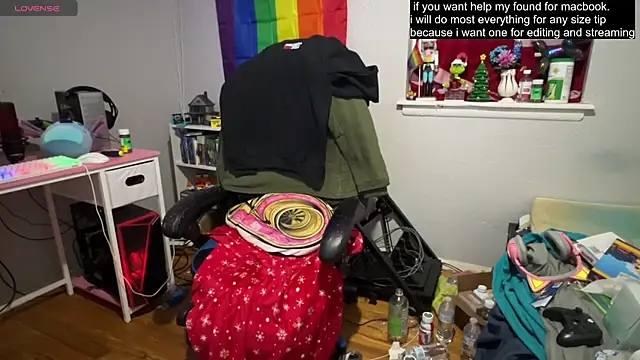 tallnerdyguy online show from March 2025 02:26:01 AM