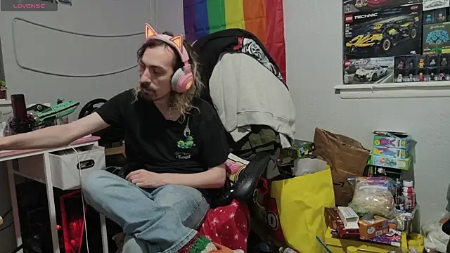 tallnerdyguy online show from May 2026 02:17:01 AM