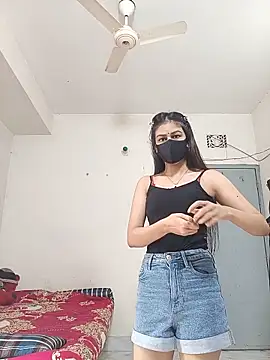 Tisha-01 online show from May 2026 02:49:02 AM
