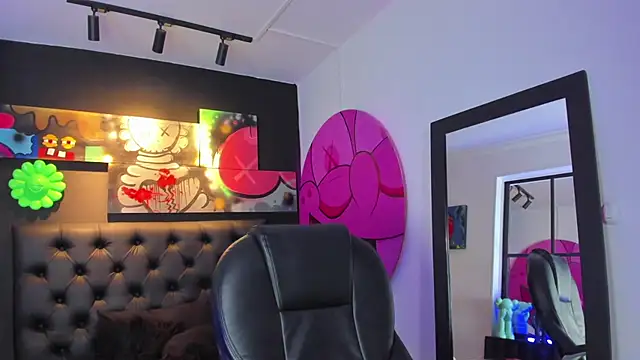 Snapshot of KLAUS_SUNRISE_XX chatting on January 2025 09:44:02 AM KLAUS SUNRISE XX online show from January 2025 09:44:02 AM