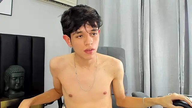 Snapshot of KLAUS_SUNRISE_XX chatting on February 2025 09:15:02 AM KLAUS SUNRISE XX online show from February 2025 09:15:02 AM