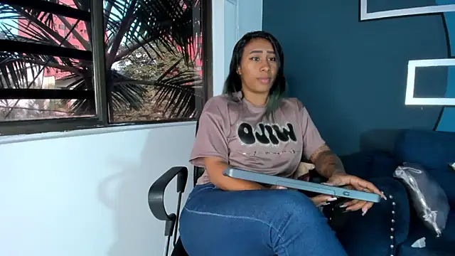 Snapshot of Brunettesexy0 chatting on January 2025 09:51:01 PM Brunettesexy0 online show from January 2025 09:51:01 PM