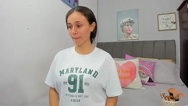 naughtyloverss online show from March 2026 06:18:02 PM