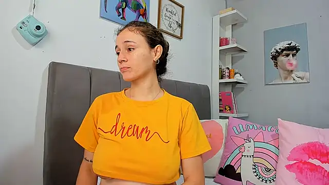 naughtyloverss online show from June 2026 03:27:01 PM