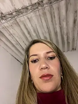 gwen ashly online show from July 2026 06:27:02 AM