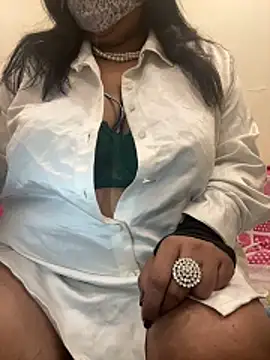 Snapshot of SnehaRai chatting on December 2025 04:16:01 PM SnehaRai online show from December 2025 04:16:01 PM