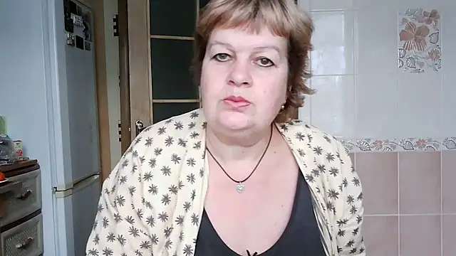 Snapshot of Ettie_Tonia chatting on January 2025 01:33:02 PM Ettie Tonia online show from January 2025 01:33:02 PM