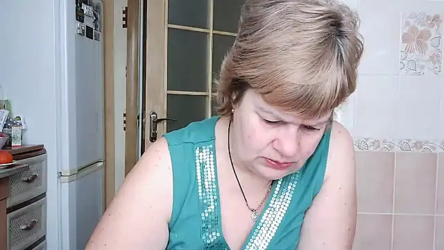 Snapshot of Ettie_Tonia chatting on February 2025 08:32:02 AM Ettie Tonia online show from February 2025 08:32:02 AM