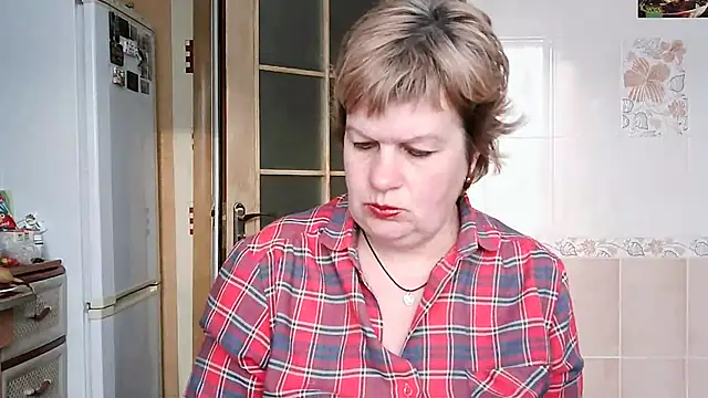 Snapshot of Ettie_Tonia chatting on March 2025 02:02:02 PM Ettie Tonia online show from March 2025 02:02:02 PM